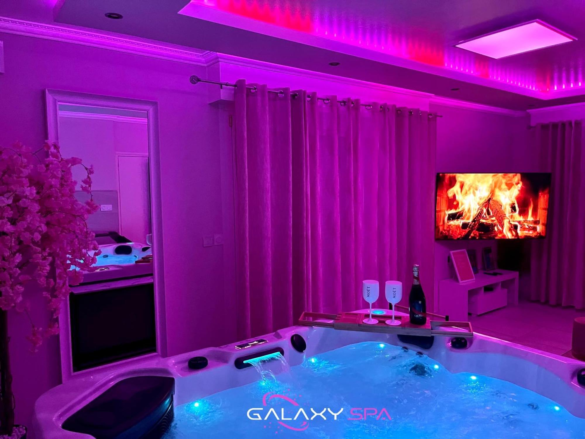 Galaxy Spa - Suite Venus Jacuzzi Et Sauna Privatif Champigneulles エクステリア 写真