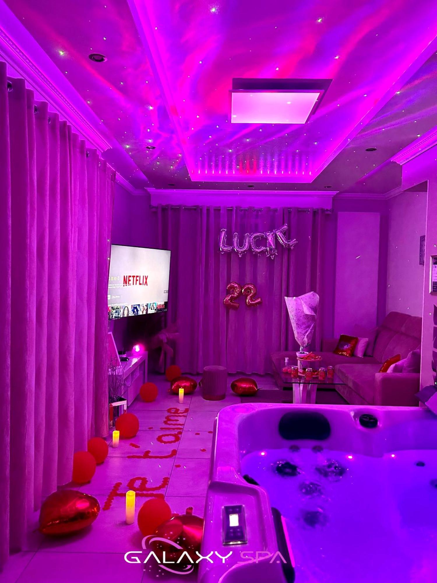Galaxy Spa - Suite Venus Jacuzzi Et Sauna Privatif Champigneulles エクステリア 写真
